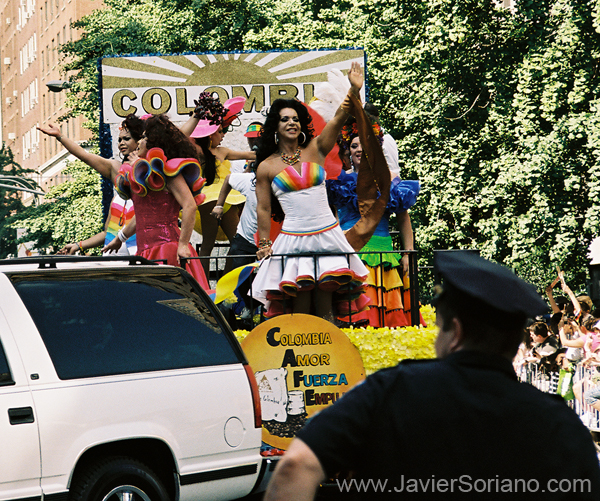 g-nueva-york-desfile-orgullo-lesbico-gay-bisexual-transgenero-2009-5