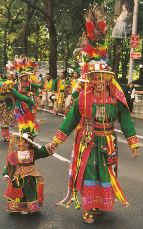 desfile-de-la-hispanidad-e