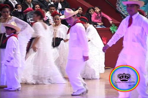 Javier Soriano: Ballet Juventud Azteca - Veracruz. IX Festival Folklórico Mexicano. Bronx, Nueva York. 3-27-2011