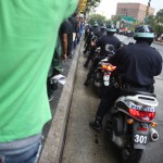 10/1/2011. Nueva York - Manifestantes del Movimiento Ocupa Wall Street caminando por las calles de Manhattan. Van a cruzar el Puente de Brooklyn hasta llegar a un Parque en el condado de Brooklyn.