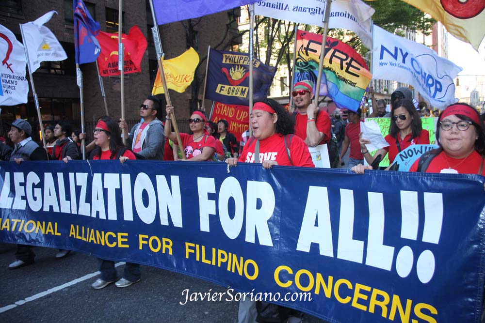 Wednesday, May 1, 2013. New York City - International Workers' Day.  "Legalization for all".  Miércoles 1 de mayo de 2013. Ciudad de Nueva York. Día Internacional de los Trabajadores, también conocido como MAY DAY. "Legalización para todos"  Photo by Javier Soriano/www.JavierSoriano.com