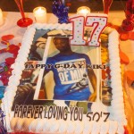 "Happy G-Day Kiki" and "Forever loving you 50'Z".
Kimani Gray would have been 17 today, 10/19/2013.
He was killed on 3/9/2013 by two NYPD agents.