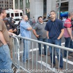 9/22/2014. NYC - Men working for the NYPD? (¿Hombres trabajando para la policía de Nueva York?).