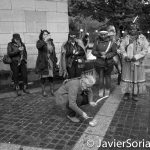 Domingo 9 de octubre de 2016. Manhattan, ciudad de Nueva York - Noveno Día Anual de Recordatorio Indígena.
Quemando la Bula Papal Inter Caetera.

Sunday, October 9, 2016. Manhattan, New York City -  9th Annual NYC Indigenous Day Of Remembrance. 
Burning the Papal Bull Inter Caetera. 
Photo by Javier Soriano/www.JavierSoriano.com
