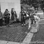 Domingo 9 de octubre de 2016. Manhattan, ciudad de Nueva York - Noveno Día Anual de Recordatorio Indígena.
Quemando la Bula Papal Inter Caetera.

Sunday, October 9, 2016. Manhattan, New York City -  9th Annual NYC Indigenous Day Of Remembrance. 
Burning the Papal Bull Inter Caetera. 
Photo by Javier Soriano/www.JavierSoriano.com