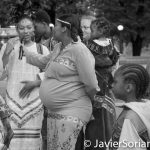 Domingo 9 de octubre de 2016. Manhattan, ciudad de Nueva York - Noveno Día Anual de Recordatorio Indígena.

Sunday, October 9, 2016. Manhattan, New York City -  9th Annual NYC Indigenous Day Of Remembrance. 
Tribal members of the Shinnecock and Setalcott. 
Photo by Javier Soriano/www.JavierSoriano.com