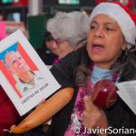 12/25/2016. Manhattan New York City - Parranda to FREE Oscar López Rivera.

25/12/2016. Manhattan, ciudad de Nueva York - Manifestación para pedir por la libertad de Oscar López Rivera.
 
Photo by Javier Soriano/www.JavierSoriano.com