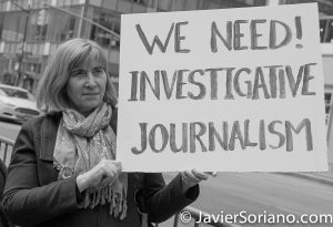 3/25/2017 NYC - People for Free Press. Activist at Bryant Park. "We need investigative journalism." Photo by Javier Soriano/www.JavierSoriano.com