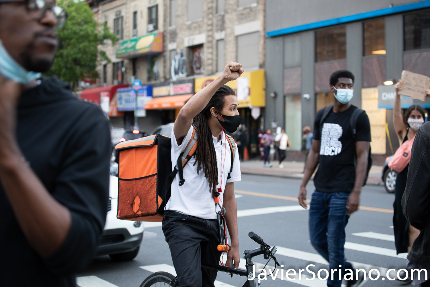 Saturday, May 30, 2020. Brooklyn, New York City - March in Flatbush to demand justice for George Floyd. Residents in the area support the mach and demand justice for George Floyd. Photo by Javier Soriano/www.JavierSoriano.com