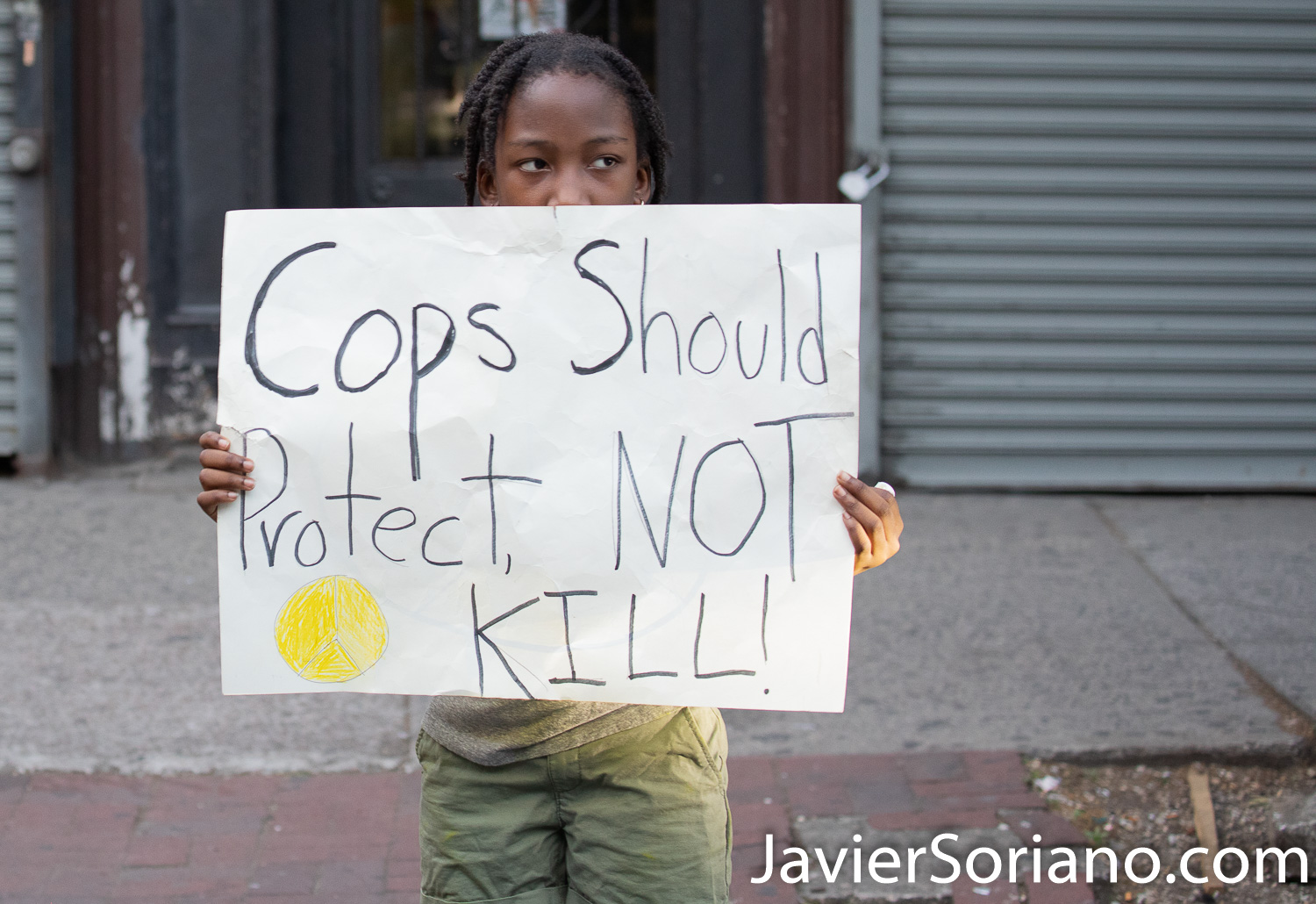 Saturday, May 30, 2020. Brooklyn, New York City - March in Flatbush to demand justice for George Floyd. Residents in the area support the mach and demand justice for George Floyd. Photo by Javier Soriano/www.JavierSoriano.com