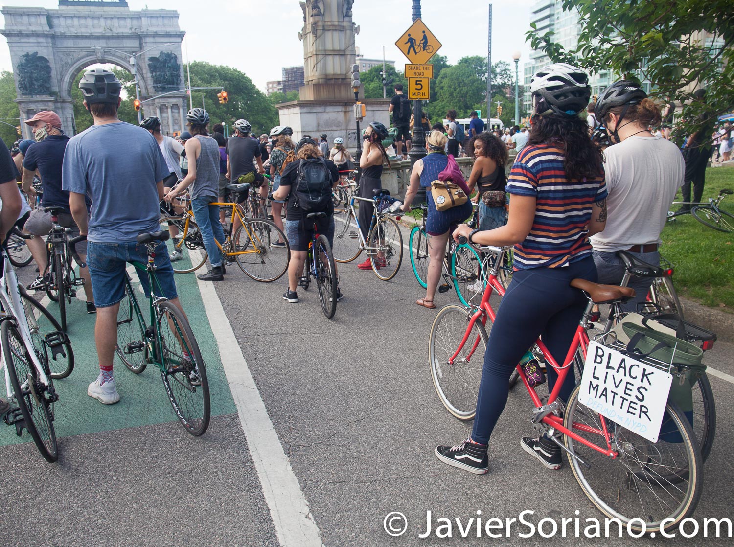 Wednesday, June 10, 2020. Brooklyn, New York City – Today was the second bike ride in solidarity with Black Lives matter. People gathered at Grand Army Plaza and rode their bikes to different places in Brooklyn. Photo by Javier Soriano/www.JavierSoriano.com