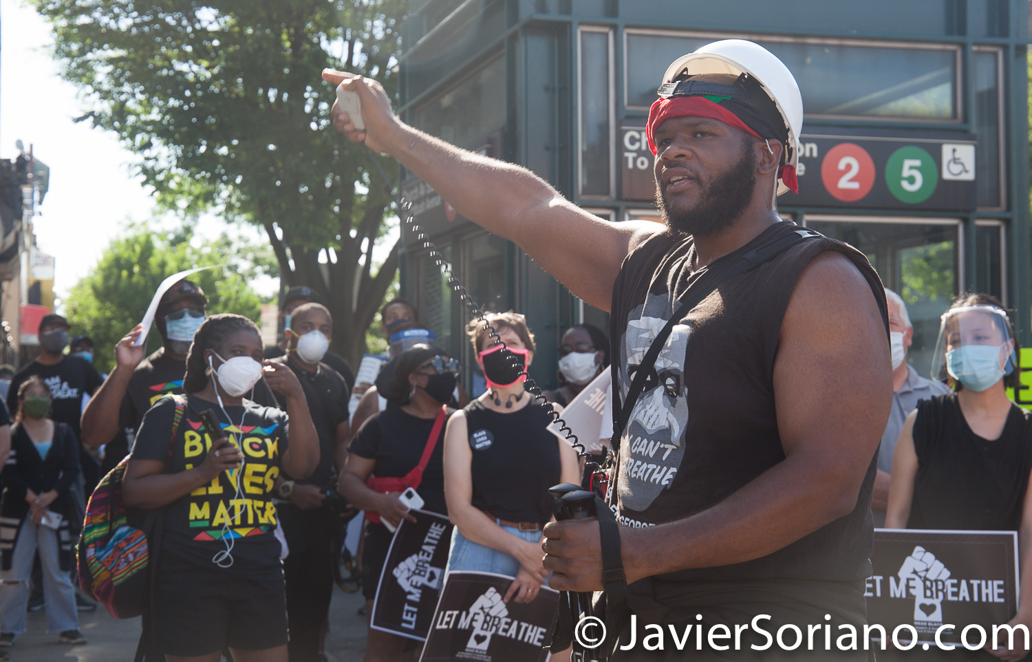 Sunday, June 21, 2020. New York City – “Father’s Day. Faith Leaders Prayer and March” in East Flatbush, Brooklyn. Protestors said they were praying for peace and justice. They marched “in solidarity and support of the fight of systemic racism.” People marched from Nostrand Avenue and Church Avenue to The Rugby Deliverance Tabernacle on 4901 Snyder ave. Photo by Javier Soriano/www.JavierSoriano.com