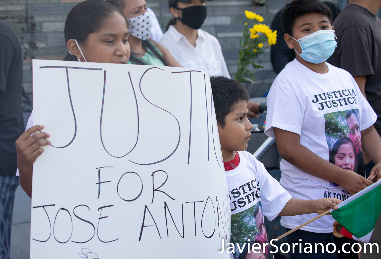 Jueves 16 de julio de 2020. Brooklyn, Ciudad de Nueva York – Manifestación para demandar justicia para José Antonio Barrera. El sábado 11 de julio de 2020, José Antonio fue atropellado por el conductor Kareem Denton. Médicos llevaron a Antonio al Centro Médico Maimónides, pero no pudo ser salvado. Kareem Denton fue dejado en libertad. Araceli Sanchez, viuda de José Antonio Barrera pide justicia para su esposo y su familia. Foto por Javier Soriano/www.JavierSoriano.com