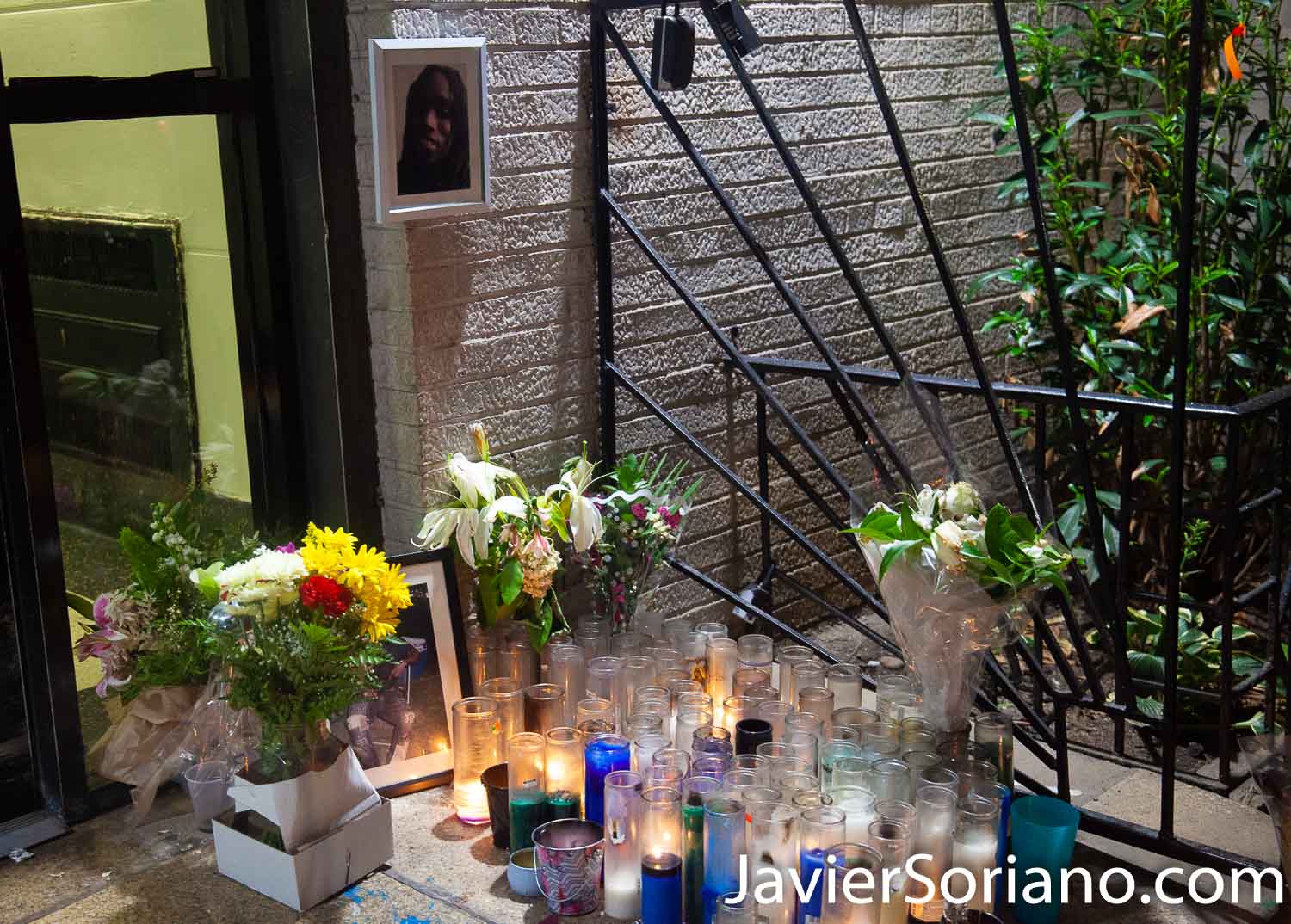 Friday, August 21, 2020. Brooklyn, New York City – On Friday, August 14, 2020, Deshawn Reid was shot and killed on Ocean Ave and Crooke Ave in Flatbush. This is a memorial in front of his apartment building. Deshawn’s artistic name was Shawn Onit. Photo by Javier Soriano/www.JavierSoriano.com
