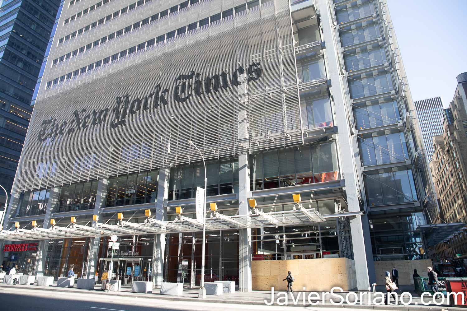 Wednesday, November 4, 2020. Manhattan, New York City – Stores in the Times Square area covered their windows with boards. Store owners fear possible unrest after the general election day. Photo by Javier Soriano/www.JavierSoriano.com