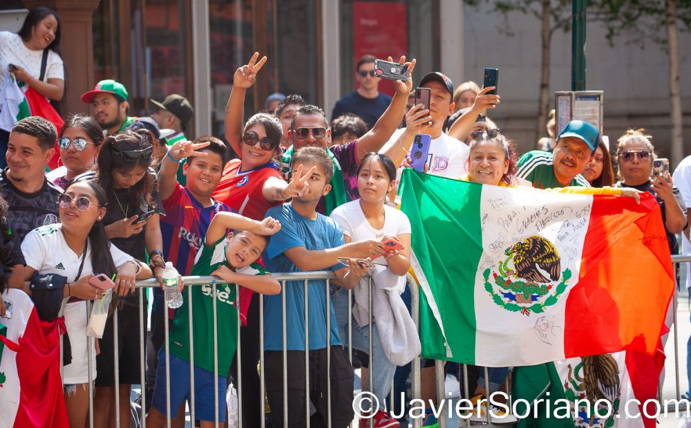 Domingo 18 de septiembre de 2022. Ciudad de Nueva York – Miles de mexicanas, mexicanos, mexicanes celebraron el 212 aniversario del Grito de Independencia y el aniversario 201 de la Consumación de la Independencia de México en la ciudad de Nueva York. ESTA FOTO: Desfile número 28 de la Independencia de México (Mexican Day Parade) en la Avenida Madison, en Manhattan; ciudad de Nueva York. Foto por Javier Soriano/www.JavierSoriano.com