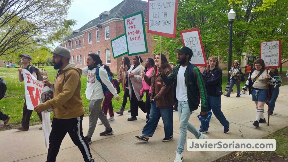 Lenapehoking (New York City) – On Tuesday, April 28, 2026, “Students for Justice in Palestine at the College of Staten Island” and the “Student-worker coalition at the College of Staten Island” held a rally and march to demand that the College of Staten Island president Timothy Lynch reinstate the valedictorian live address for commencement. Photo by Javier Soriano / www.JavierSoriano.com .