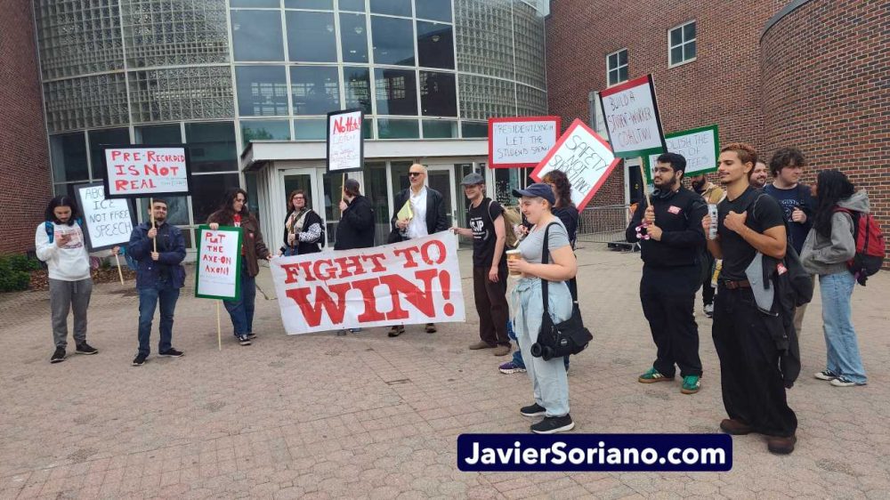 Lenapehoking (New York City) – On Tuesday, April 28, 2026, “Students for Justice in Palestine at the College of Staten Island” and the “Student-worker coalition at the College of Staten Island” held a rally and march to demand that the College of Staten Island president Timothy Lynch reinstate the valedictorian live address for commencement. Photo by Javier Soriano / www.JavierSoriano.com .